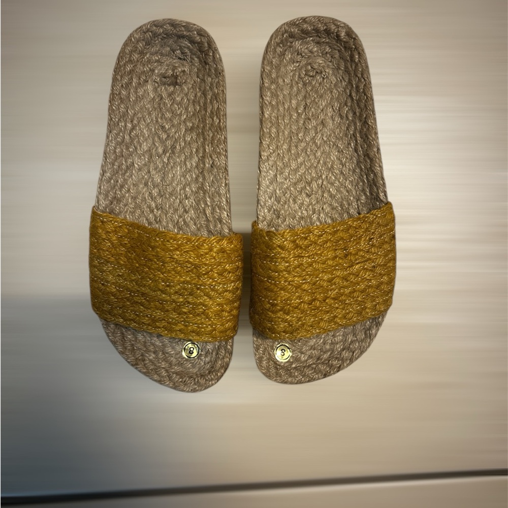 Abaca Flat Sandals from the Philippines